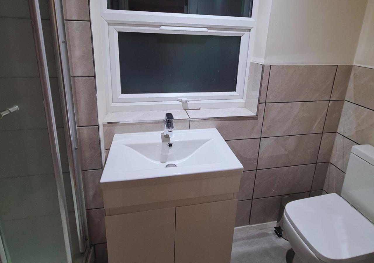 Modern 2 Bedroom Apartment In Peckham ลอนดอน ภายนอก รูปภาพ