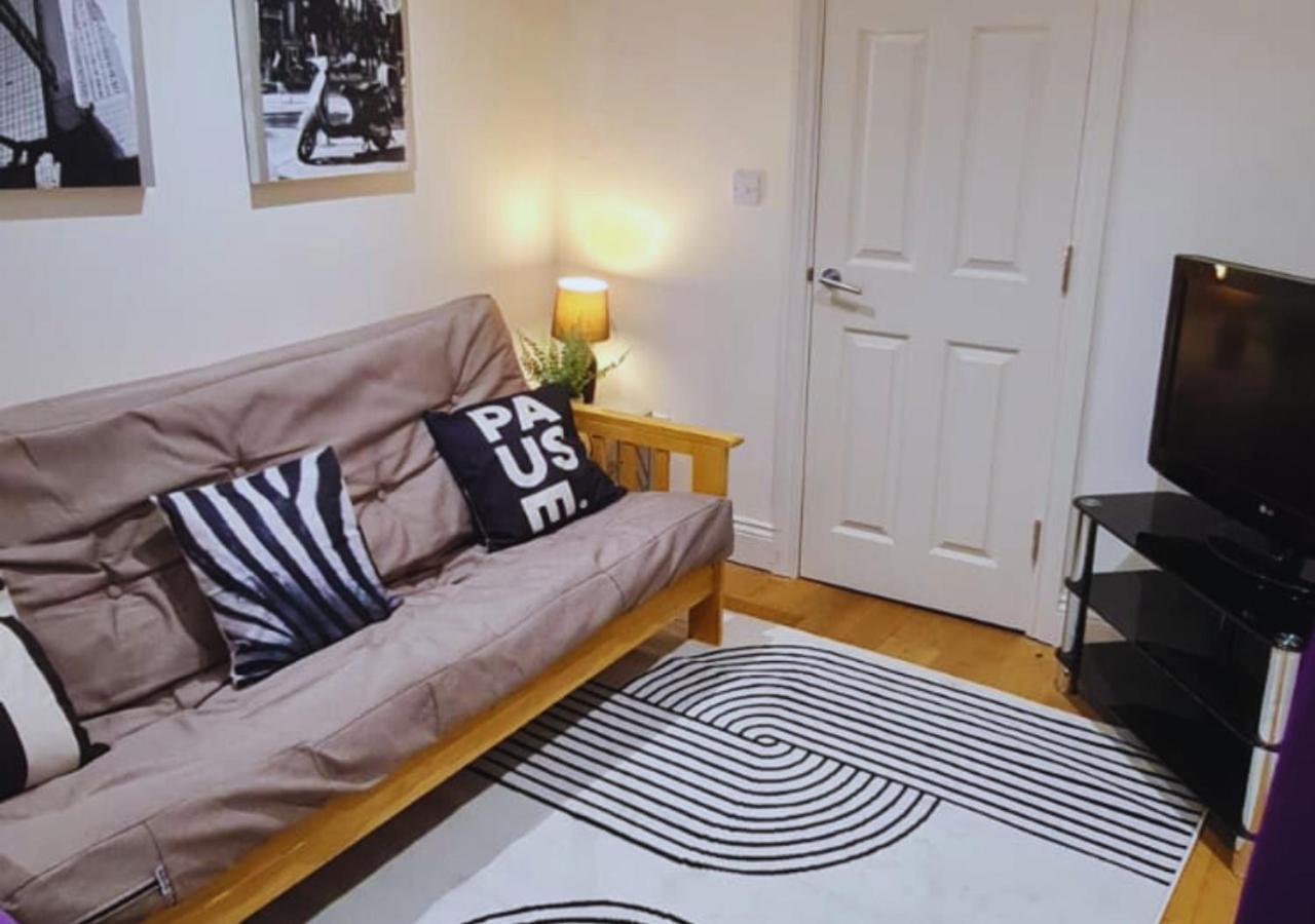 Modern 2 Bedroom Apartment In Peckham ลอนดอน ภายนอก รูปภาพ