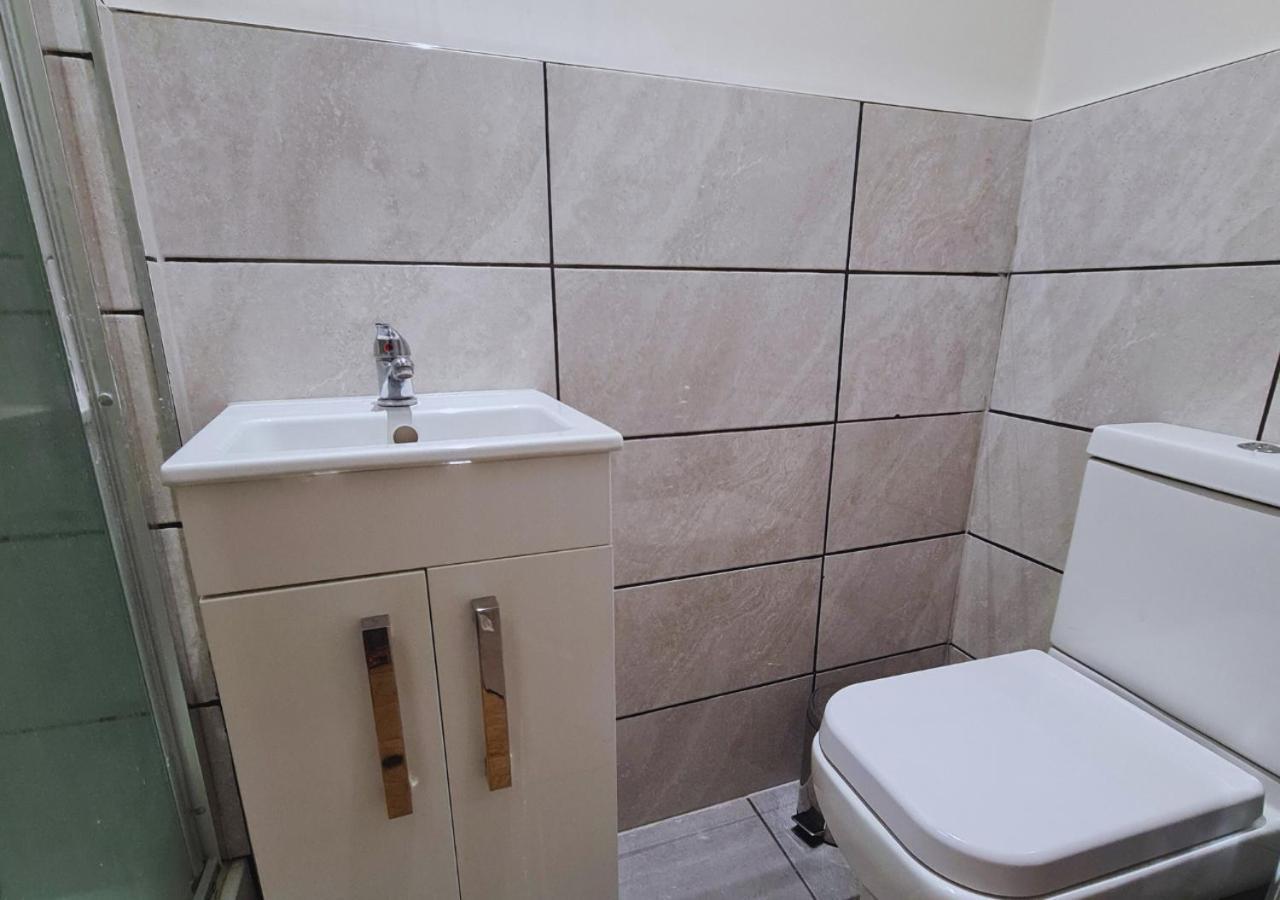 Modern 2 Bedroom Apartment In Peckham ลอนดอน ภายนอก รูปภาพ
