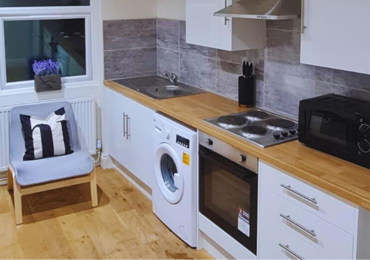 Modern 2 Bedroom Apartment In Peckham ลอนดอน ภายนอก รูปภาพ
